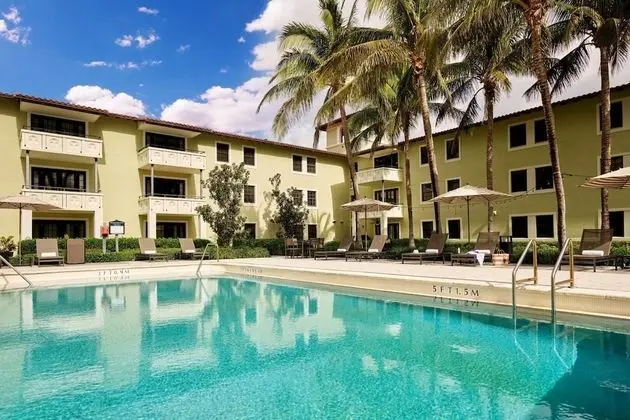 Bungalows at The Boca Raton - Havuz
