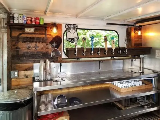 Bunk+Brew Historic Lucas House - Yerinde Yemek