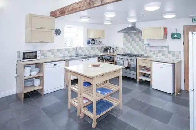 Bunk House - 4 Bedroom - Llangenith - Oda