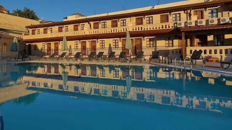 Burcu Kaya Hotel - Havuz