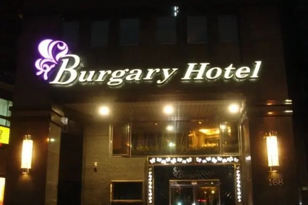 Burgary Hotel Taipei