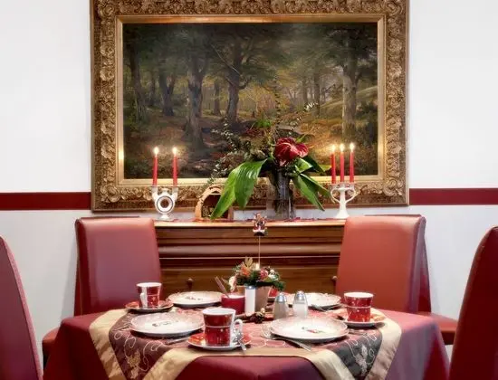 Hotel Burgschmiet - Genel
