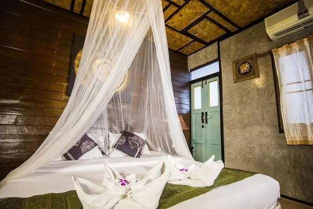 Buri Gallery House & Resort - Oda Düzeni