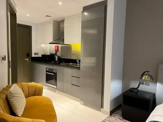 Burj Khalifa Canal View Fully Furnished Studio At Damac Prive - İç Mekan