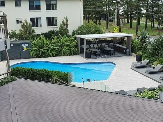 Burleigh Esplanade Apartments - Havuz