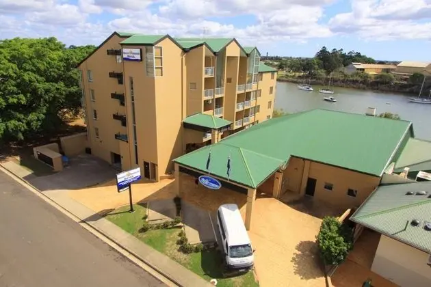 Burnett Riverside Motel - 1
