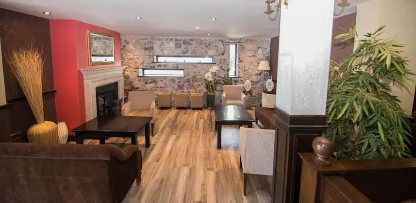 Burren Atlantic Hotel - Lobi