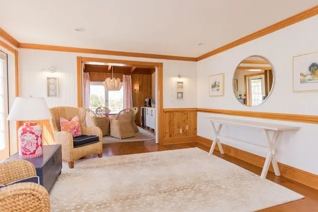 Burrus House Inn