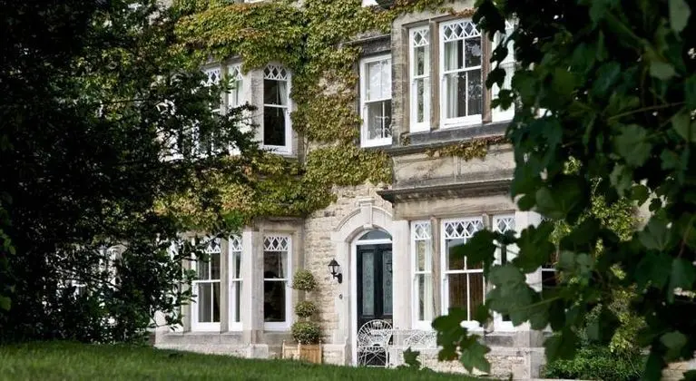 Burythorpe House