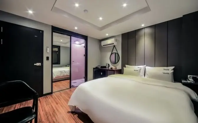 Busan Daeyeondong Hotel Smith