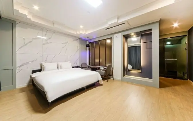 Busan Gangseo Gulangdong Besti Hotel