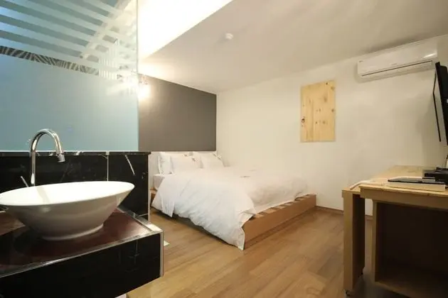 Busan Goejeong Guwol