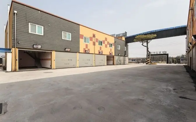 Busan Hwanggeum Drive-in Motel