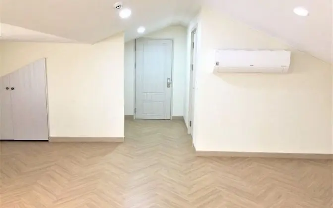 Busan J and J House Pension