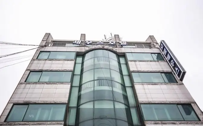 Busan Jaesongdong Zeus