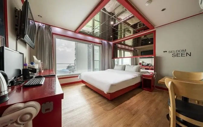 Busan Myeongji W