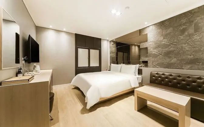 Busan Nampodong Hotel Lin - Oda