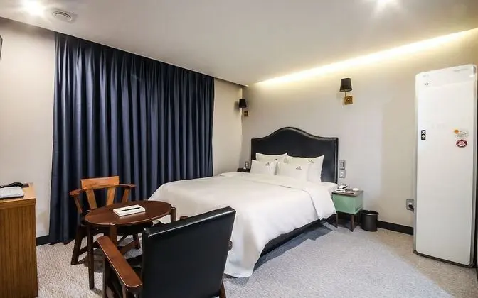 Busan Oncheonjang Hotel Mithuna