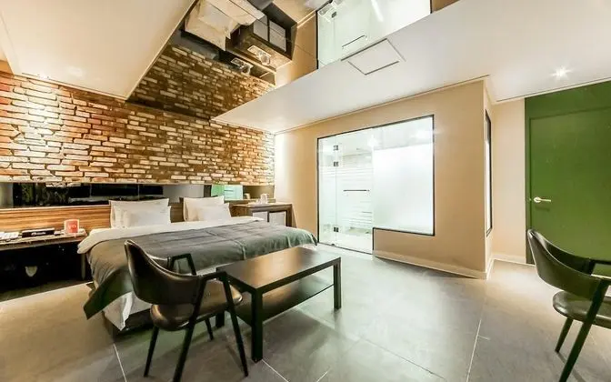 Busan Sasang Namuneulbo