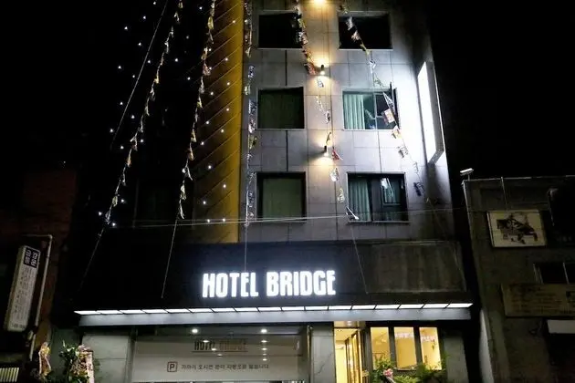 Busan Yeongdo Hotel Bridge