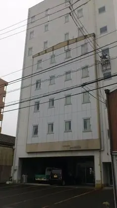 Business Hotel Chateau Est Takamatsu - Dış Mekan