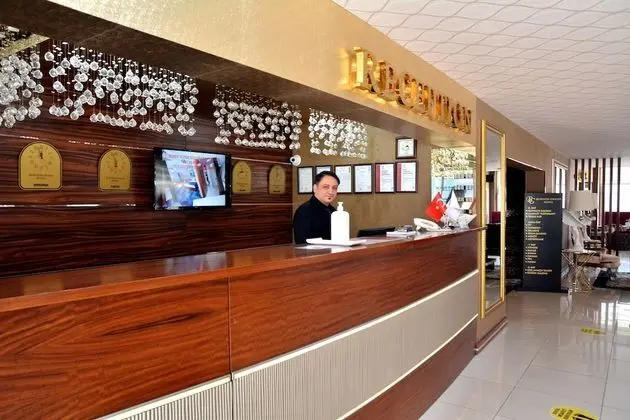 Business Grand Hotel - Lobi