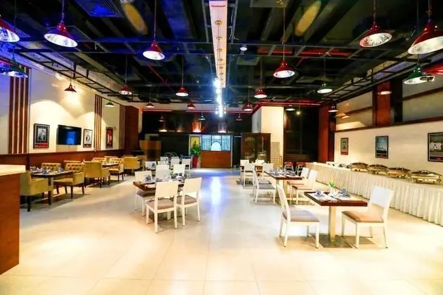 Business Inn Tahlia Hotel - Yerinde Yemek