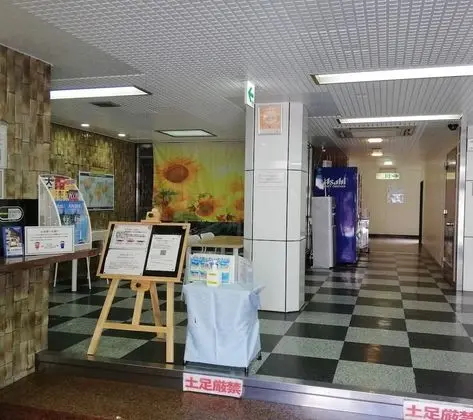 Business Hotel Kaga - Lobi