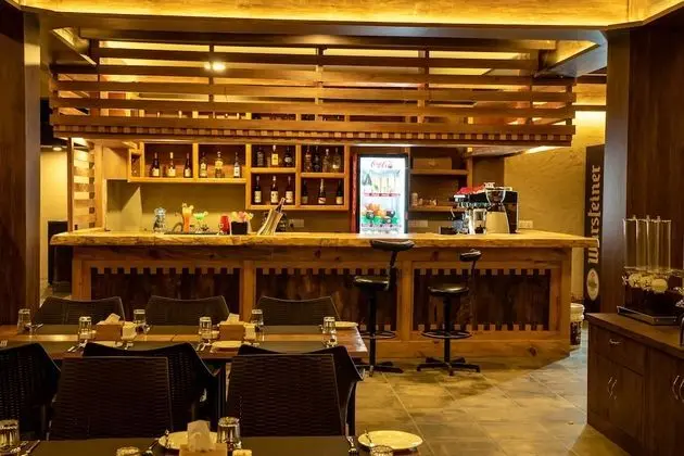 Busy Bee Resort Pokhara - Yerinde Yemek