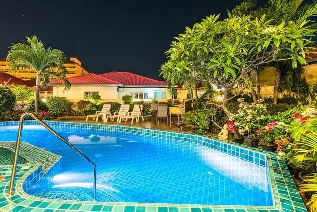 Butterfly Garden - A Boutique Residence - Havuz