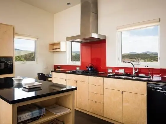 Butterfly House - Spectacular Modern Design and Mountain Views - Mutfak