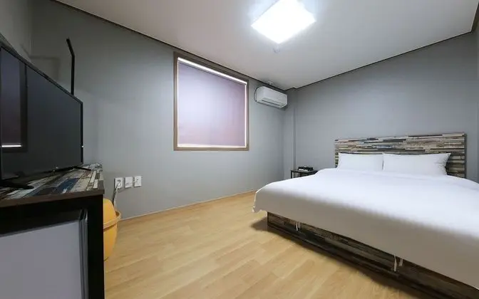 Buyeo Hongsan 3F Motel