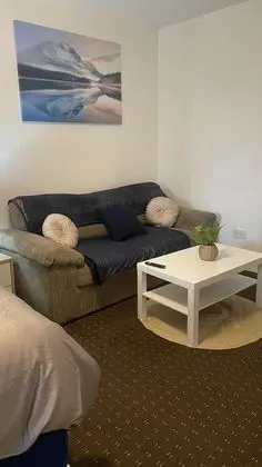 Bv Comfy Studio At Deighton Huddersfield - Bar