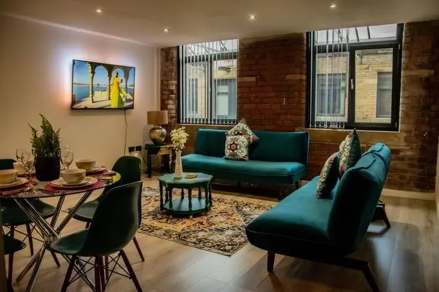 BV Lush Apartment At Conditioning House Bradford