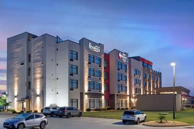 BW Plus Exec Residency Rigbys Water World Hotel