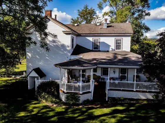Bybee's Historic Inn