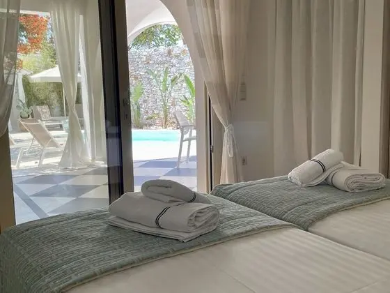 BYBLOS ARIA-THE SEASIDE LUXURY VILLA - Oda