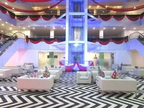 The Byke Suraj Plaza Veg Hotel, Thane - Lobi