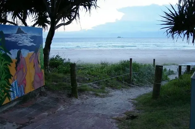 Byron Bay Beachfront Apartments - Plaj