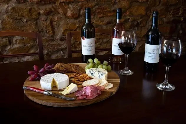 Byronsvale Vineyard and Accommodation - Oda Düzeni