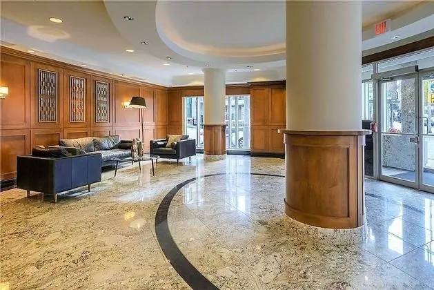 ByWard Luxury Suites - Lobi