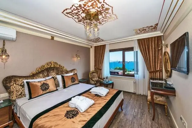 The Byzantium Hotel & Suites