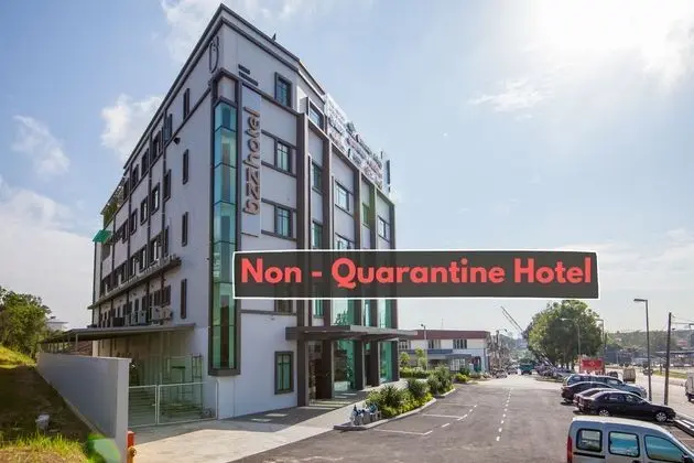 BZZ HOTEL SKUDAI