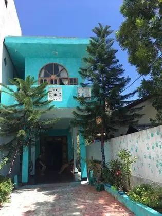 C-World Hotel