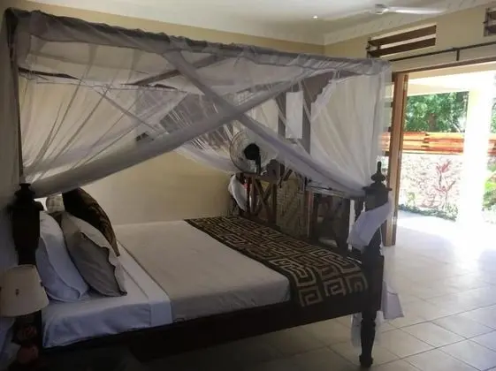 C9 at Diani Beachalets - Oda