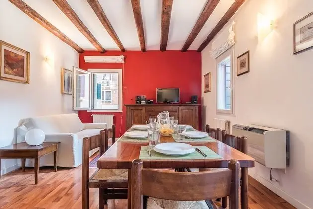 Ca' dei Mori Venetian Atmosphere