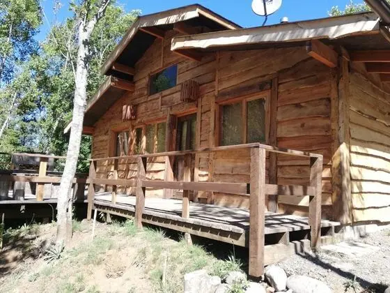 Cabana Rustica 2 Maravillosa,con Troncos Nativos, con Orilla de Rio Trancura