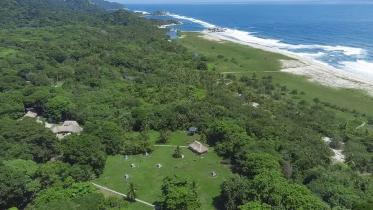 Cabañas Tequendama Playa Arrecifes Parque Tayrona