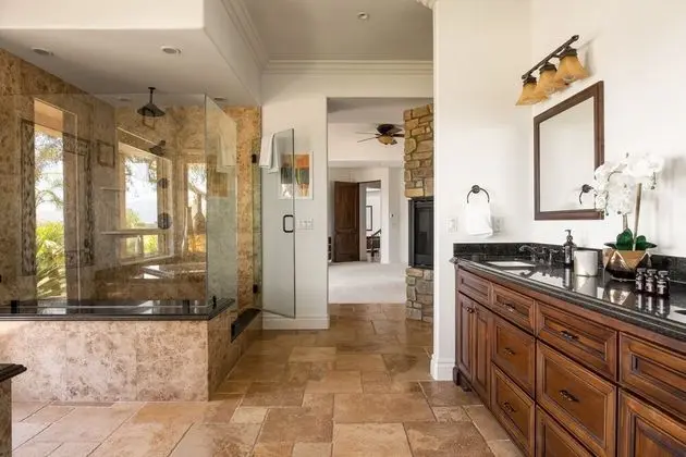 Villa Cabernet by Avantstay Expansive & Private Estate w/ Pool, Hot Tub & Outdoor Kitchen! - İç Mekan