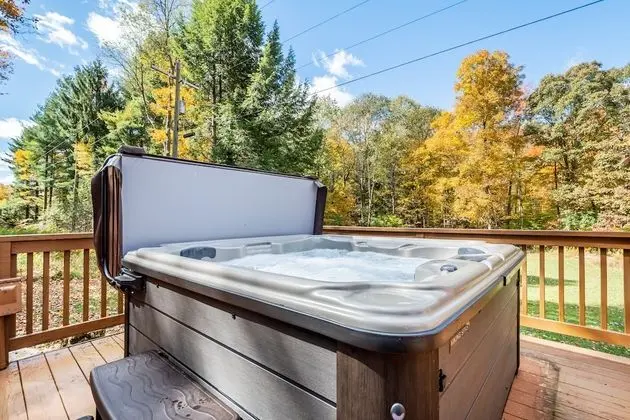 Cabin at Slope's Edge - Spa